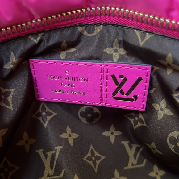 Louis Vuitton Pillow Monogram Maxi Multi Pochette - Picture 8 of 12